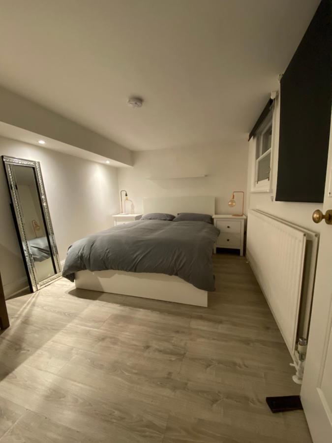 Chelsea Victorian Gem Apartment ลอนดอน ภายนอก รูปภาพ